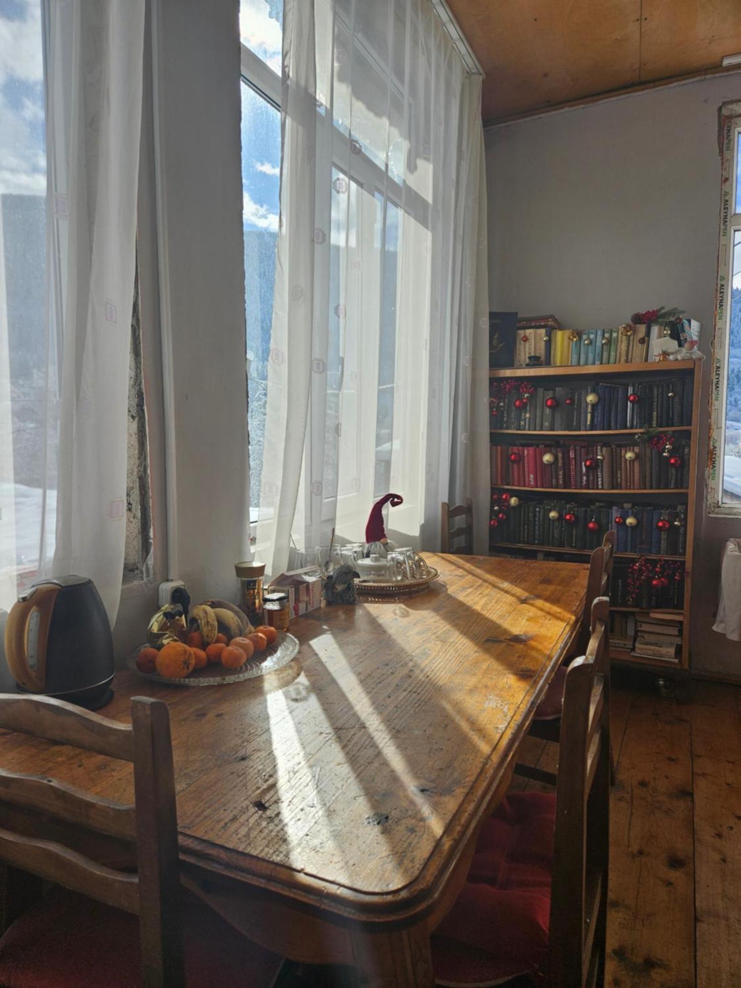 Guest House Ketevan Niguriani Mestia Kültér fotó